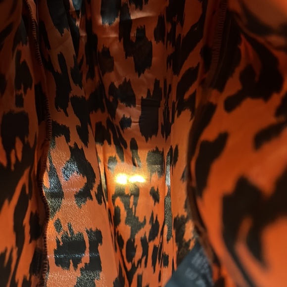 NWT,bebe Faux Wrap Tiered Skirt Dress,oramilt color - Picture 9 of 17